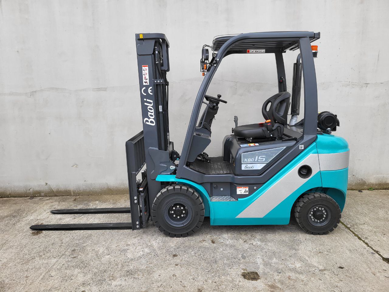 DF-15/B - 1.5 t teherbírású dízel üzemű targonca