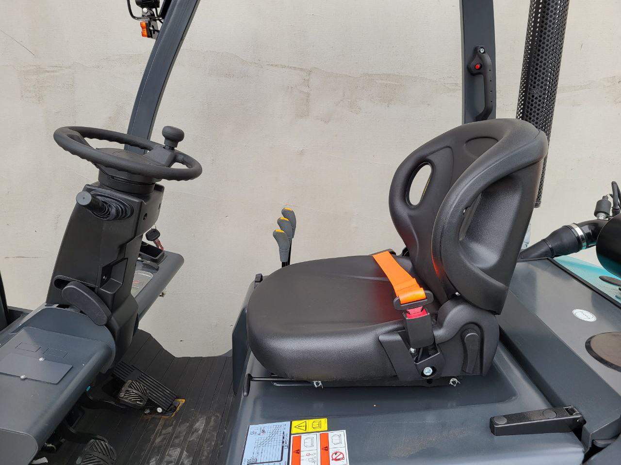 DF-15/B - 1.5 t teherbírású dízel üzemű targonca - Image 4